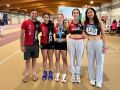 En el centro, Iria Barreiro con su medalla de oro