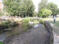 El río Anllóns, este martes, a su paso por el parque de San Martiño de Carballo