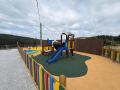 Nueva zona infantil en la Praza de Lires, en Cee