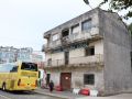 El viejo edificio de la Cámara Agraria de Carballo desaparecerá en breve