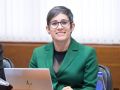 Paula Mouzo durante una sesión en el Parlamento de Galicia