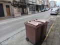 Comienzan las obras de reurbanización integral de la rúa Compostela de Carballo El proyecto contempla la eliminación de la zona de aparcamiento en uno de los márgenes de la vía
