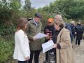 Nicolás González Casares e Ines Ramos reunidos este jueves con los vecinos de Soandres