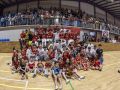 El plantel del Lubiáns posando al término del partico con las categorías inferiores