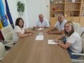 Los representantes del Concello y de Afaber durante la reunión