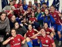 Las carballesas celebrando el triunfo en los vestuarios de Visma