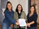 Por la derecha, Isabel García, Vanesa Martínez y Eva Canosa en la presentación