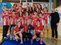 Los deportistas del Fogar con el concejal de Deportes, Daniel Barreiro