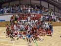 El plantel del Lubiáns posando al término del partico con las categorías inferiores