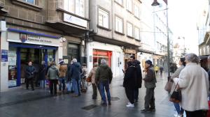 Las colas eran visibles en todas  las administraciones de Carballo