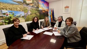 Momento de la firma del convenio de colaboración