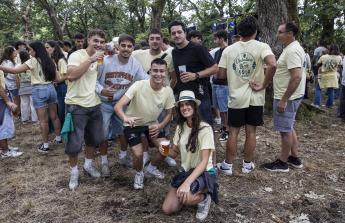 Decenas de familias de la comarca se dieron cita en Baio para disfrutar de la tradicional Festa da Carballeira