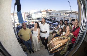 El desfile de las Irmandades Parroquiais y el pregón inician la intensa tarde de actividades del Asalto ao Castelo de Vimianzo