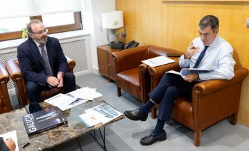 El alcalde Eduardo Parga reunido con el conselleiro de Educación