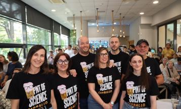 El Pint of Science se despidió este miércoles hasta el próximo año con las charlas de Olalla Rama e Isabel García