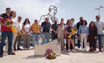 Inauguración de la estatua de la emigración en Fisterra