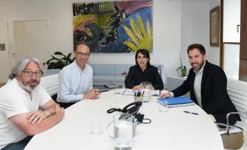 Reunión del alcalde de Cabana con Lorenzana (1)