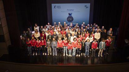 Gala correndo pola Costa da morte 2024 vimianzo 043