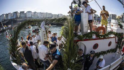 Procesión marítima de Malpica @Raúl López (28)