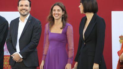 Alberto Garzón e Irene Montero en el desfile del Día Nacional