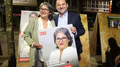 Pegada carteles en Carballo (5)