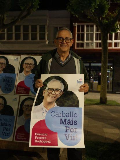 Pegada carteles en Carballo (8)