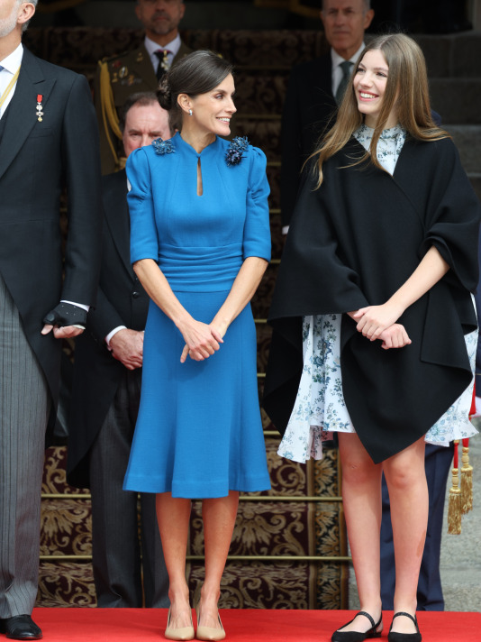 La princesa Leonor jura la Constitución por su 18 cumpleaños (103)