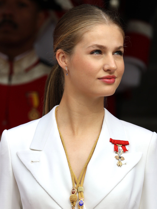 La princesa Leonor jura la Constitución por su 18 cumpleaños (99)