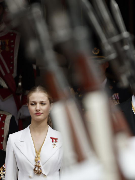 La princesa Leonor jura la Constitución por su 18 cumpleaños (5)