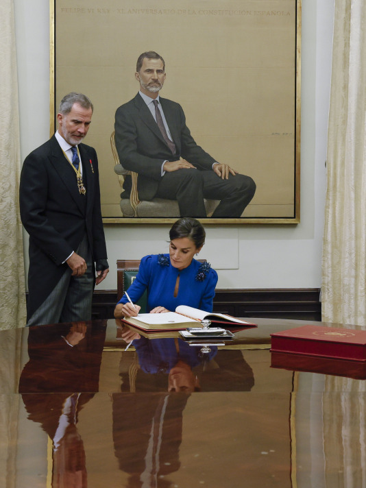 La princesa Leonor jura la Constitución por su 18 cumpleaños (3)