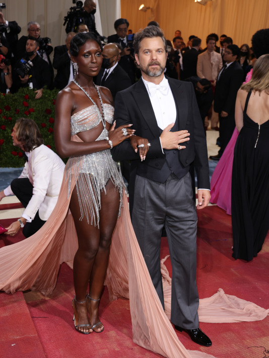 Jodie Turner Smith y Joshua Jackson