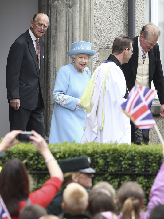 Isabel II reina de inglaterra (14)