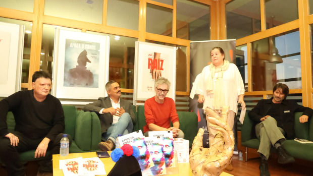 Acto de presentación de 'Apaga o candil', de Cándido Pazó