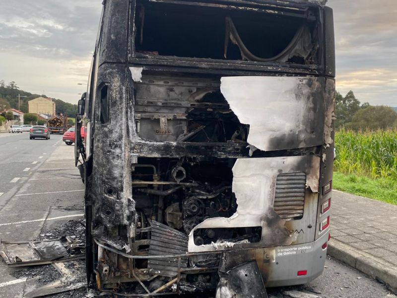 Autobuses incendiados en Cerceda @ Cedidas (6)