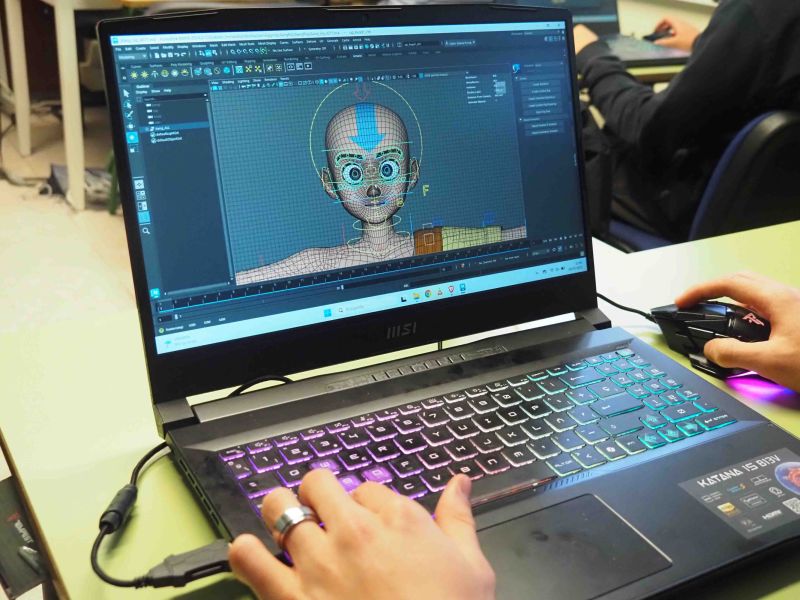 La creatividad y la tecnologiu0301a se unen en cada pantalla del aula
