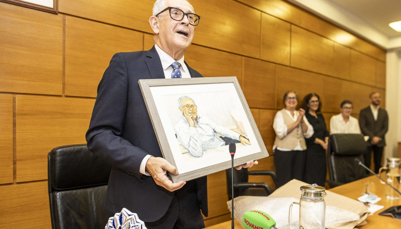 Pleno de despedida de Evencio Ferrero