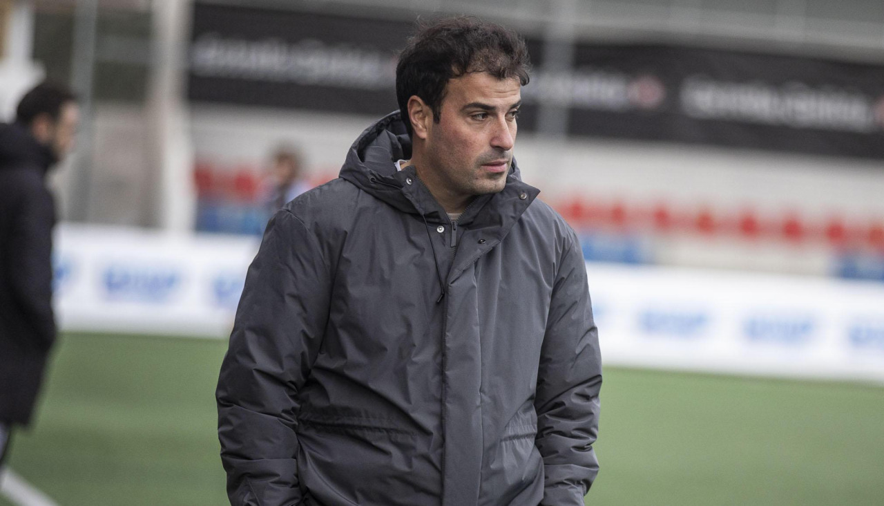 Simón Lamas en el partido ante el Real Ávila en As Eiroas del pasado domingo | RAÚL LÓPEZ