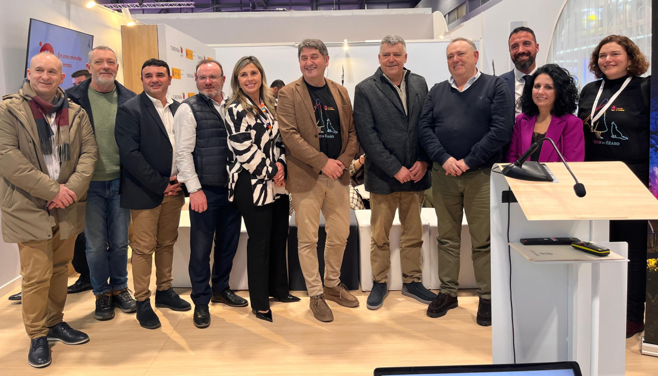 Alcaldes y alcaldesas de la Costa da Morte, este miércoles en Fitur