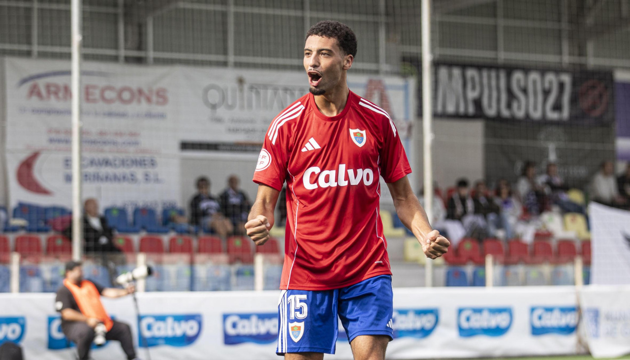 Rajouani, en el Bergantiños-Salamanca, celebrando su gol