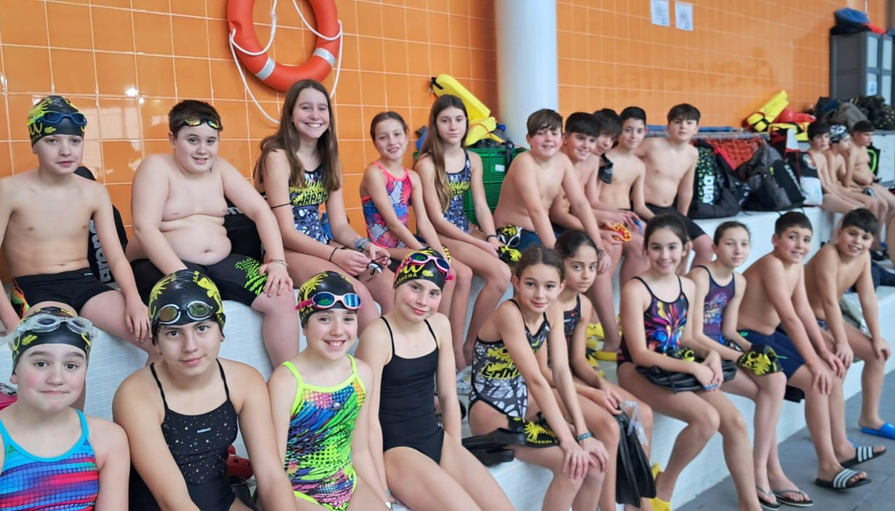 Los infantiles de Salvamento Acuático Laracha (SAL9