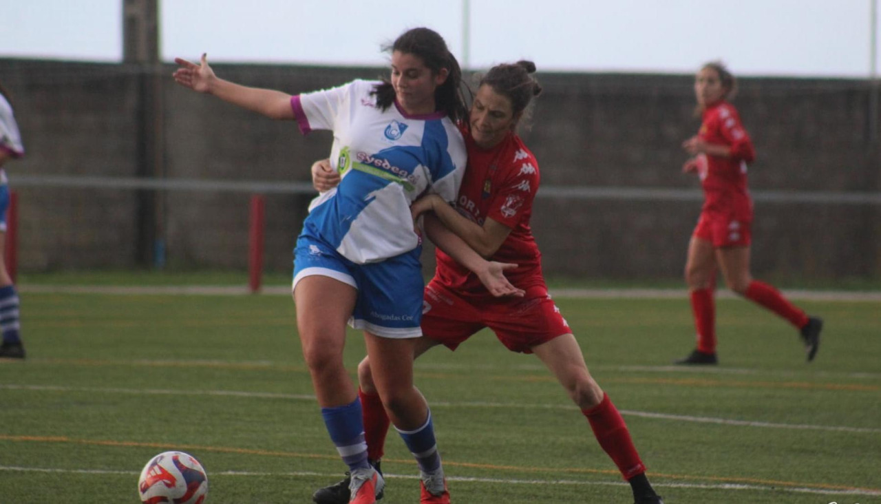 Lucía Caamaño, Cee y Barca Toba, Muxía