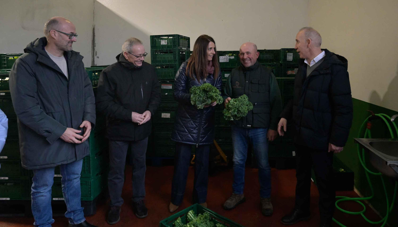 La conselleira de Medio Rural, durante la visita a Terra de Bustelo