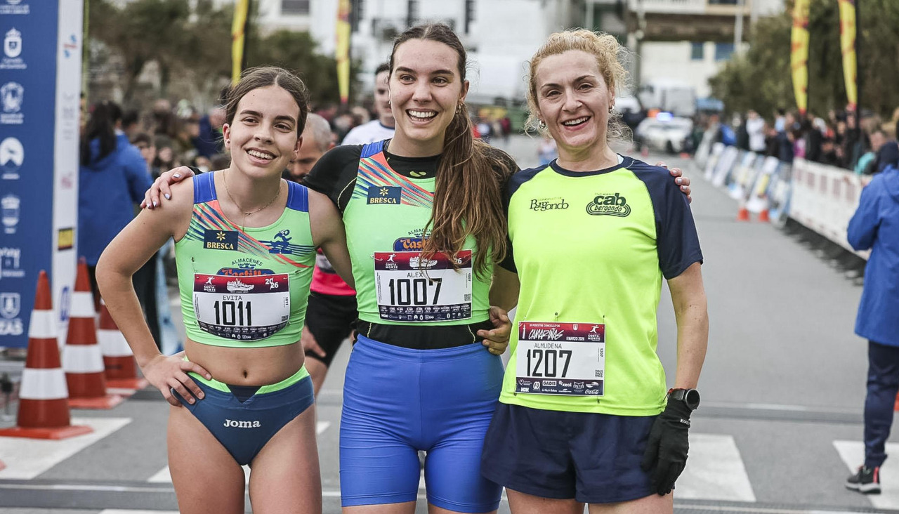 Las ganadores de la prueba de 3K de categoría femenina