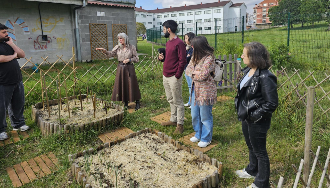 Visita de docentes gallegos al IES Parga Pondal de Carballo