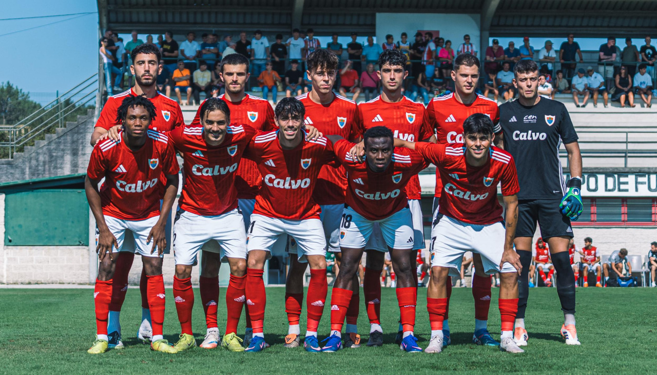Once inicial del Bergantiños en el campo de O Ceao