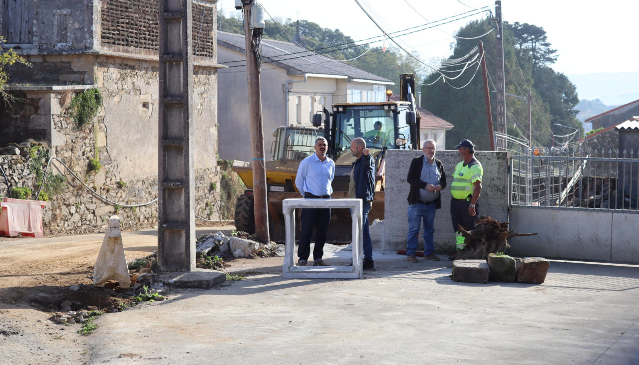 Obras en la parroquia de Sísamo ejecutadas por el Concello carballés