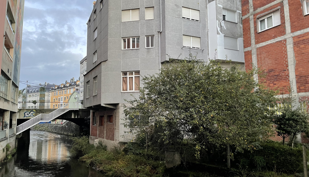 Edificio calle fomento carballo