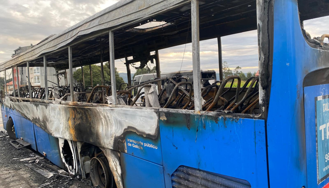 Autobuses incendiados en Cerceda @ Cedidas (5)