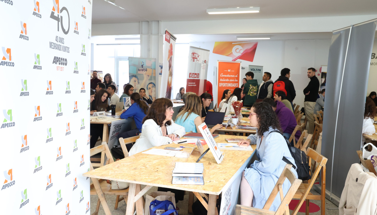 XIII Feira de Emprego en el Forum Carballo (22)