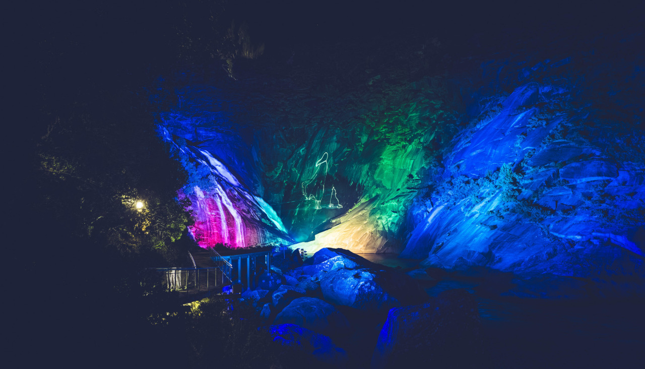 Cascada do Ézaro con la iluminación